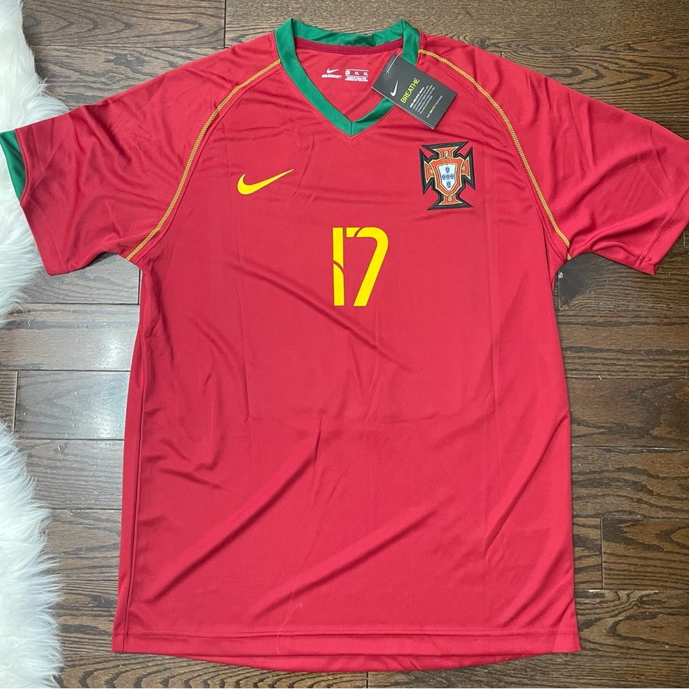 Portugal 2006 Retro Ronaldo world Cup Soccer Home Jersey - Size Medium Men